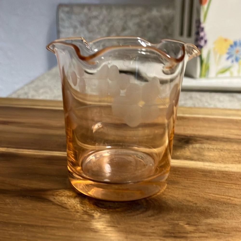 VINTAGE PINK DEPRESSION GLASS TOOTHPICK HOLDER ETCHED GRAPE PATTERN ON FRONT